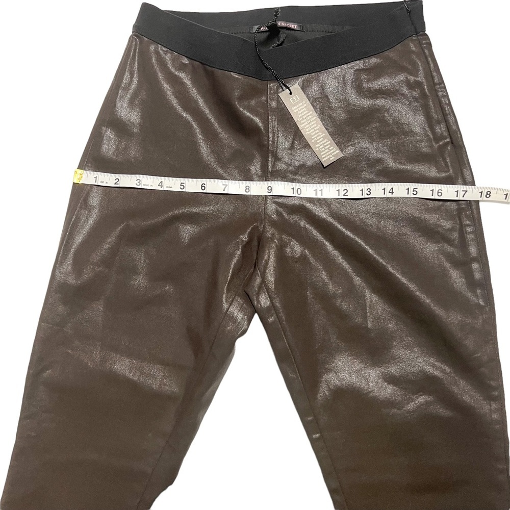 *SOLD* NEW! Victoria’s Secret Faux Leather Chocolate Brown Leggings size 6 - Picture 3 of 7
